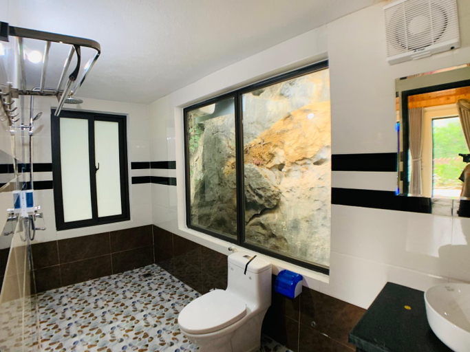 Bathroom 3, Trang An Peaceful Homestay, Hoa Lư