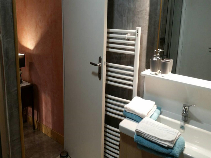 Bathroom 3, Chambres D'hotes du Plessis, Loir-et-Cher