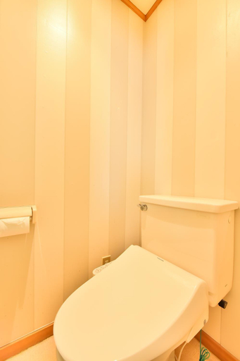 Bathroom 8