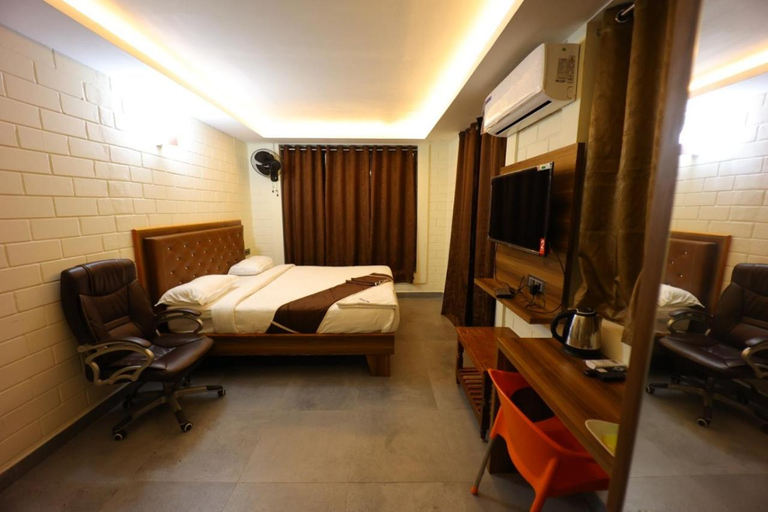 Bedroom 2, Krish Garden Farm resort, Cuddalore