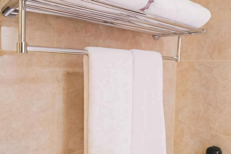 Bathroom 20