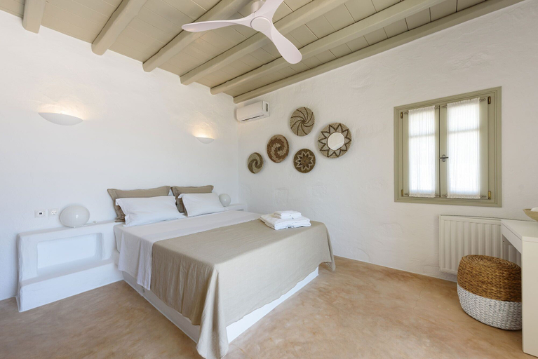 Bedroom 4, Villa Vinea Paros, South Aegean