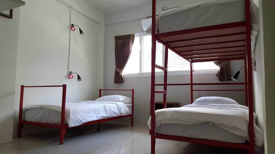 Bedroom 14