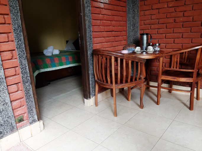 Others 4, Patra House, Gianyar