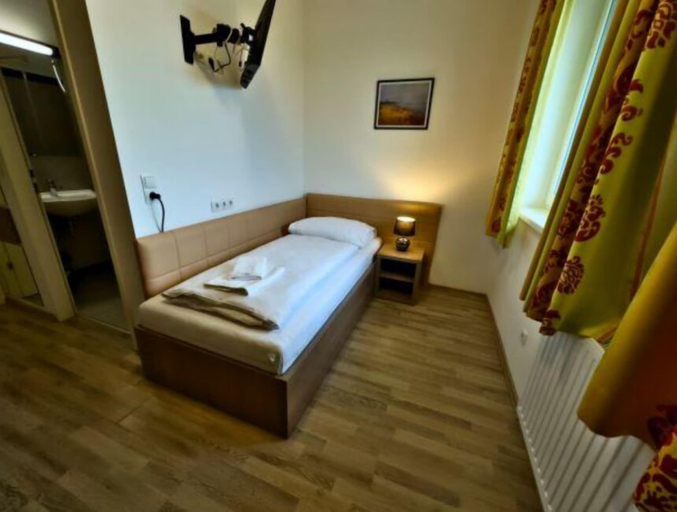 Bedroom 4, Apart Hotel Neudörfl, Mattersburg