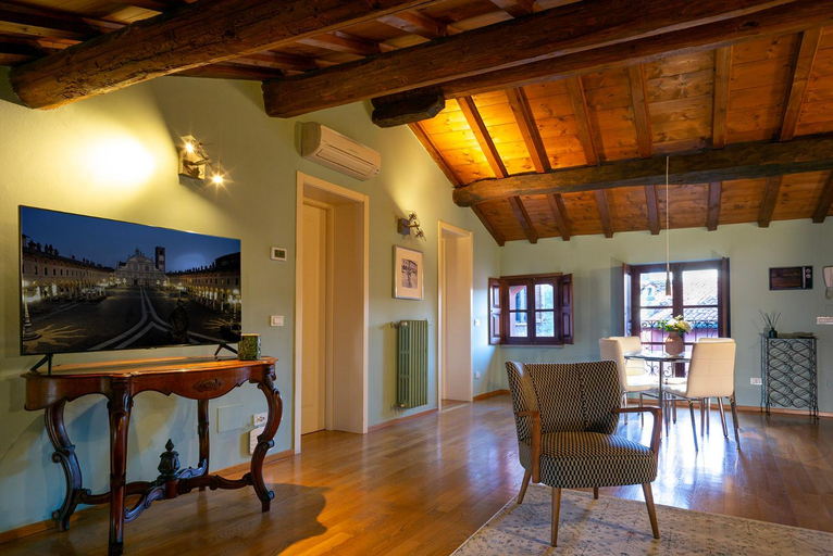 Dining Room 2