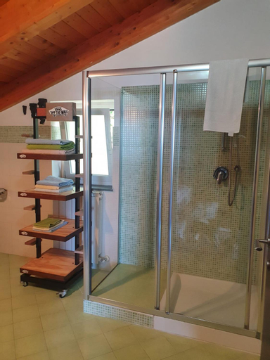 Bathroom 6