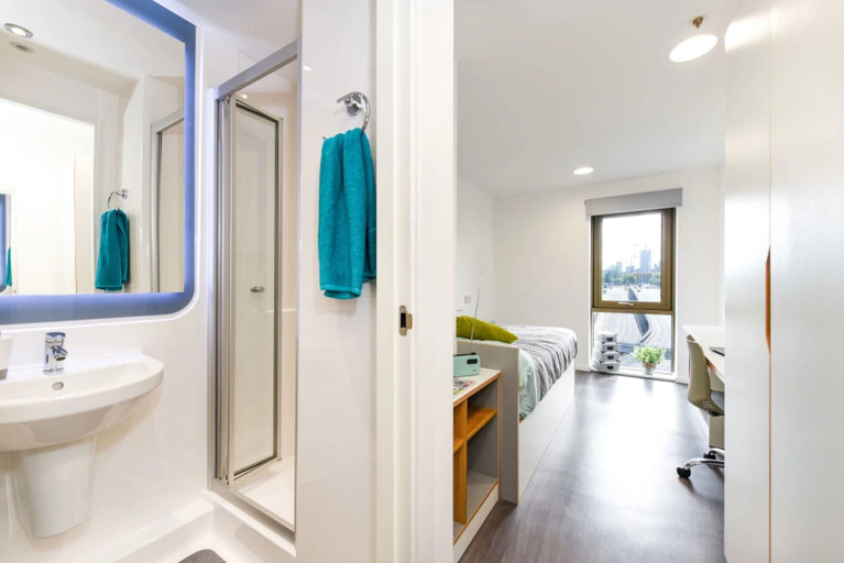 Bathroom, Student Only Byrom Point, Sefton