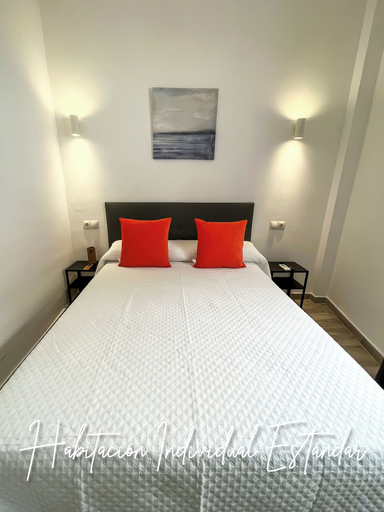 Bedroom 3, Micaela Charming Hostal, Málaga