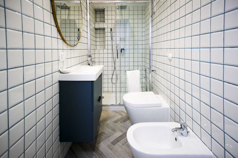 Bathroom 5, Bocconi Apartments by Rentopolis, Milano