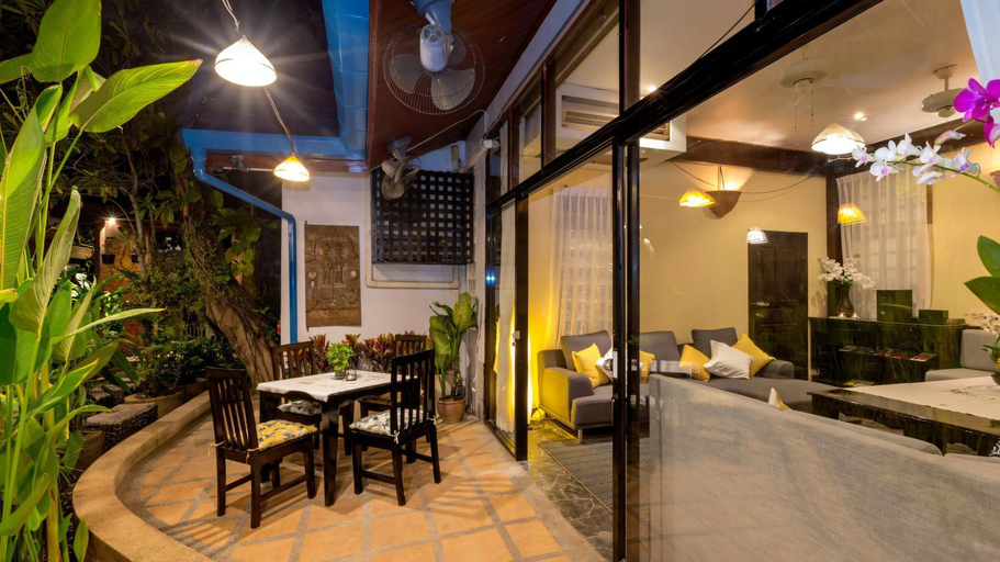 Food & Drinks 5, Talay Naiharn Hotel, Phuket Island