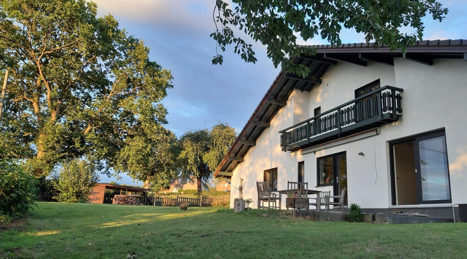Others 3, Aux Capucines, Liège