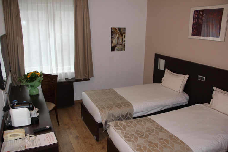 Bedroom 3, Threeland Hotel, Esch-sur-Alzette