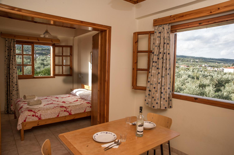 Others 2, Niki Apartments, Peloponnese