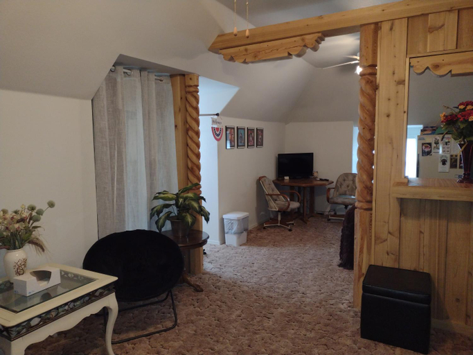 Others 3, Quiet upstairs studio close to town 420 friendly, Las Animas