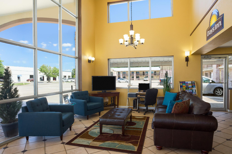 Public Area 3, Days Inn by Wyndham Conway, Faulkner