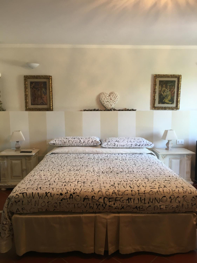 Bedroom 2, B&B Il Portico, La Spezia
