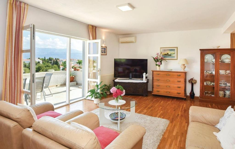 Others 3, Apartments Petranic, Supetar