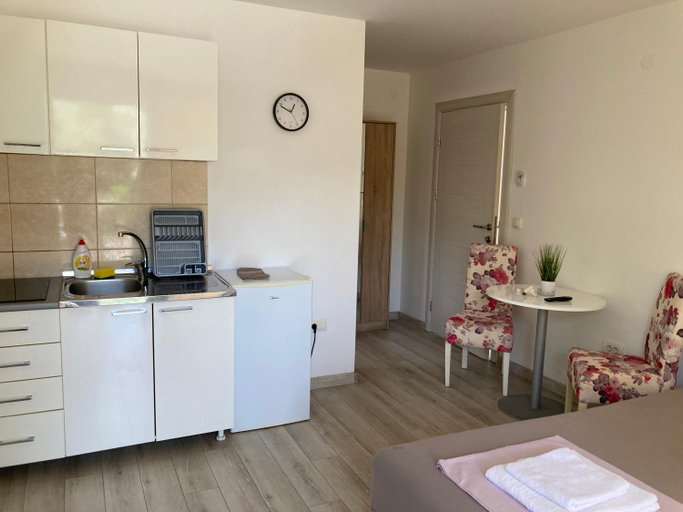 Others 2, Budva, Jaz, apartmani DIF