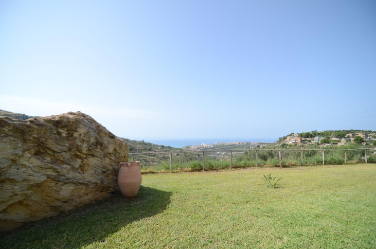 Others 3, Residence La Luna Nel Pozzo, Agrigento