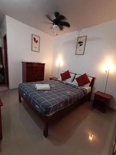 Bedroom 3, Garden Village Resort, Moalboal
