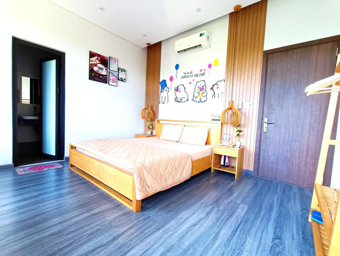 Bedroom 13