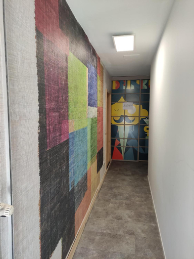 Others 4, CHEZ WL, Luxembourg