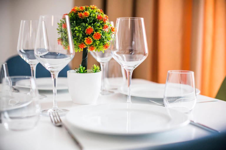 Food & Drinks, Hotel Ulliri & SPA-KASMI