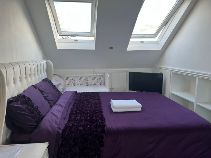 Others 3, Deluxe Homestay near Tottenham Hotspur Stadium, London