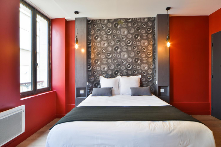 Bedroom 1, Puits de Jouvence, au coeur des commerces, Cher