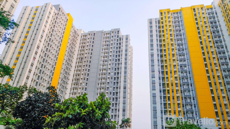 Furnished 3BR at Springlake Summarecon By Travelio, Bekasi