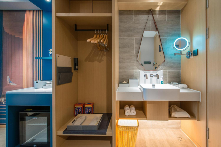 Bathroom 6