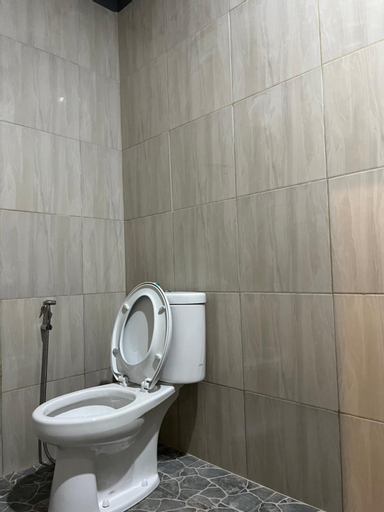 Bathroom 10