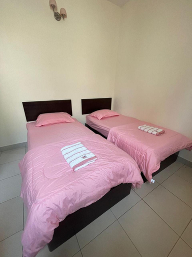 Others 5, Intanova Hotel, Hilir Perak