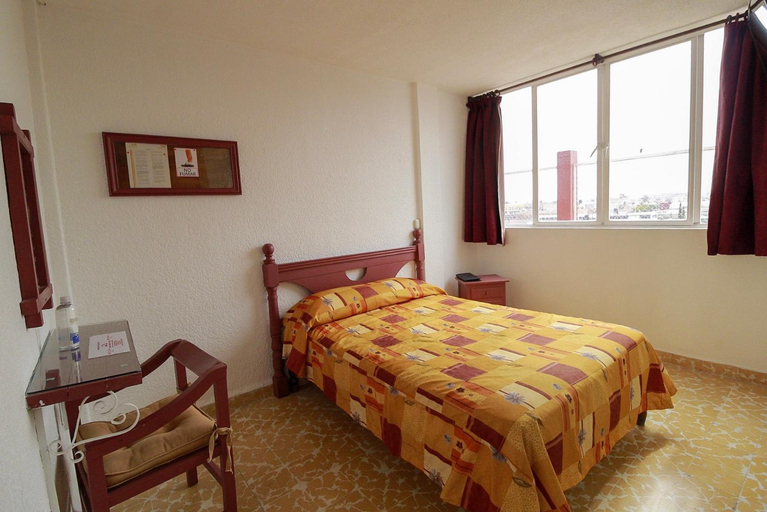 Others 4, Hotel Castillo, Chiautla