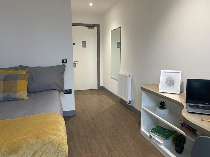Bedroom 2, Student Only Great Patrick Street, Belfast
