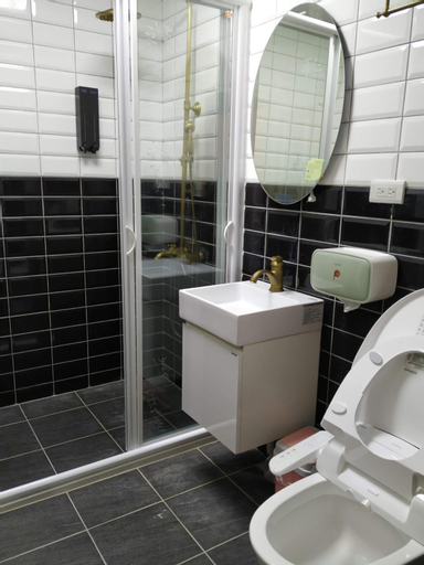 Bathroom 4