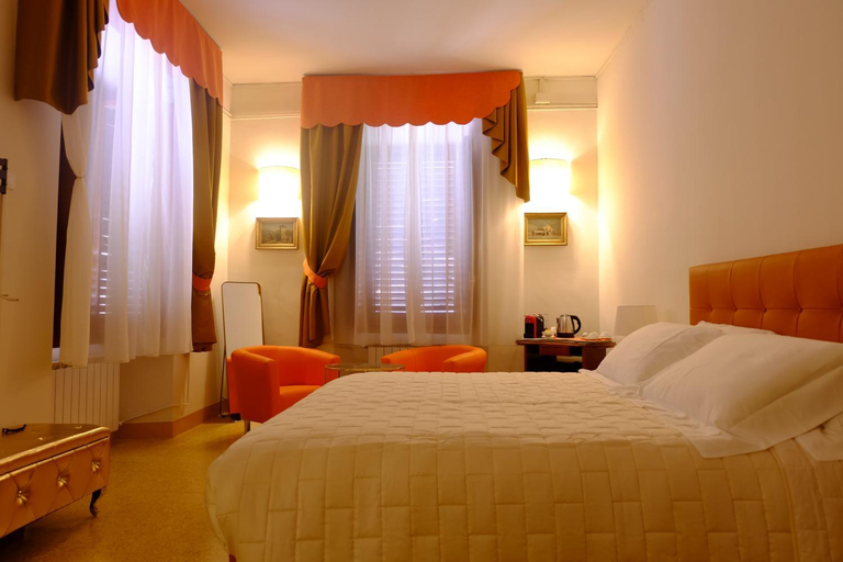 Others 4, Bed & Breakfast Costanza4, L'Aquila