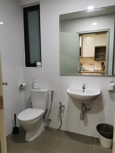 Bathroom 3, HIJAU Geniehome 2BR 99mbps WIFI UtropolisShah Alam, Shah Alam