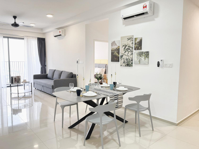 Dining Room 5