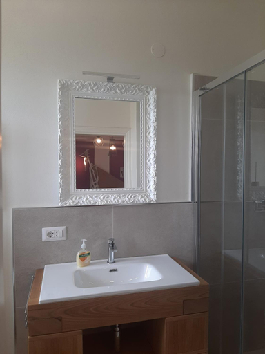 Bathroom 2, B&B degli Allori, Arezzo
