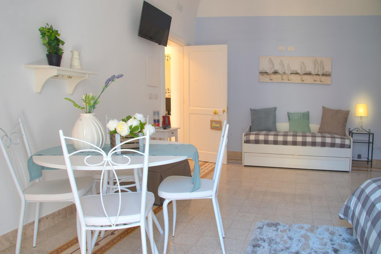 Others 3, B&B Mimmo e Valeria, Bari