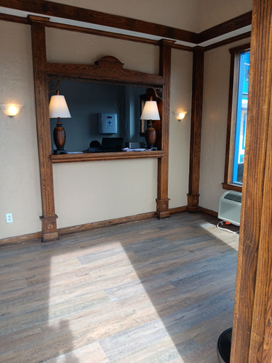 Others 5, Ball Parks Inn, Taney