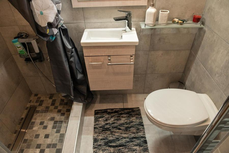 Others 3, Apartmani Jovcic, Leskovac