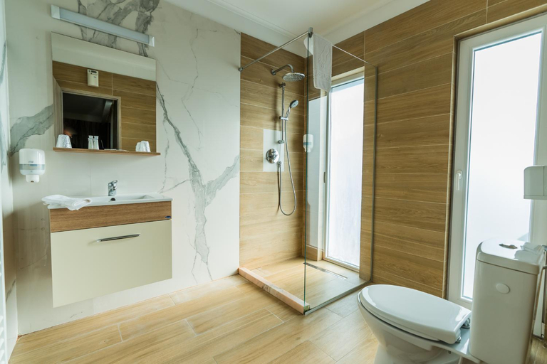 Bathroom 3, Solay, Oradea