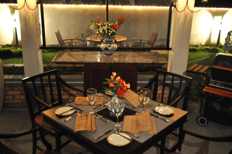 Food & Drinks 3, Cocoon Hills, Nuwara Eliya