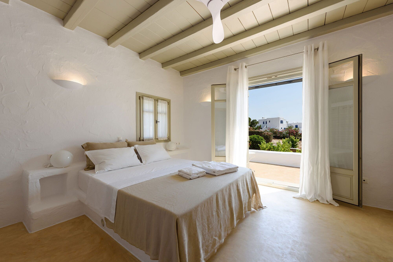 Bedroom 3, Villa Vinea Paros, South Aegean