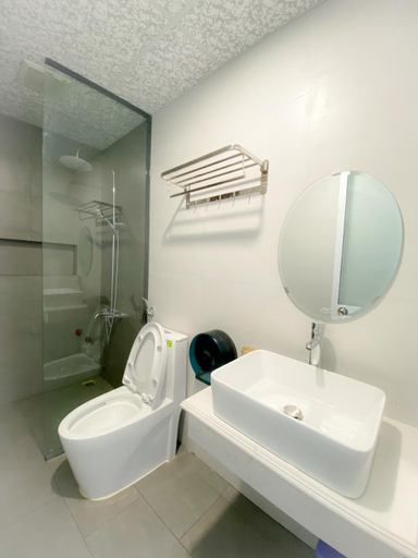Bathroom 3, Cat Homestay, Qui Nhơn