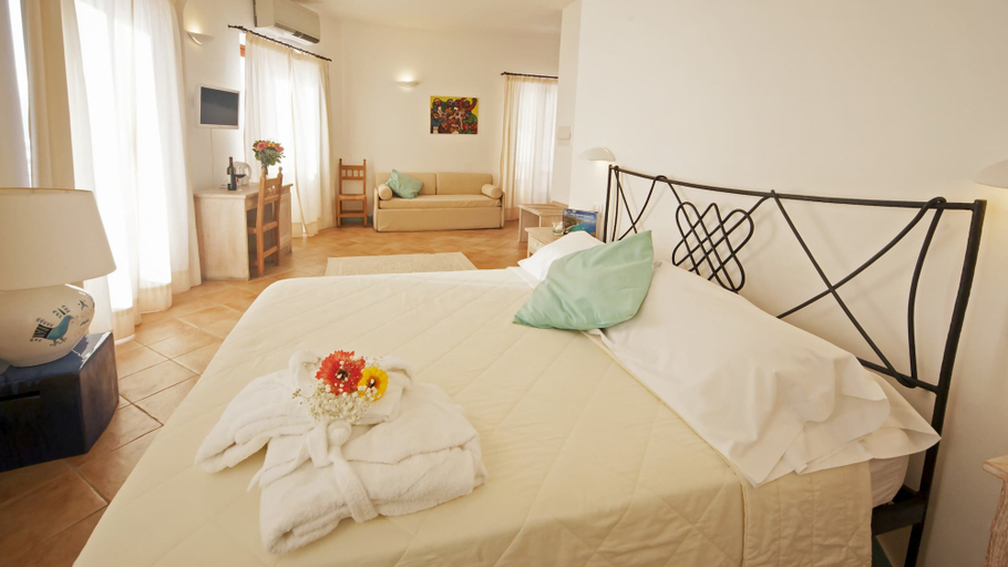 Bedroom 3, BUE MARINO HOTEL & ROOFTOP BAR, Nuoro