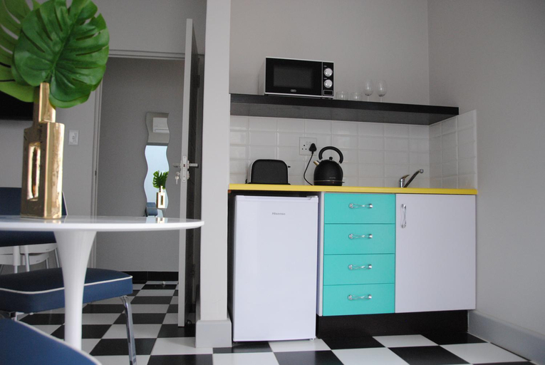 Others 5, HP Twelve Accommodation, Ehlanzeni